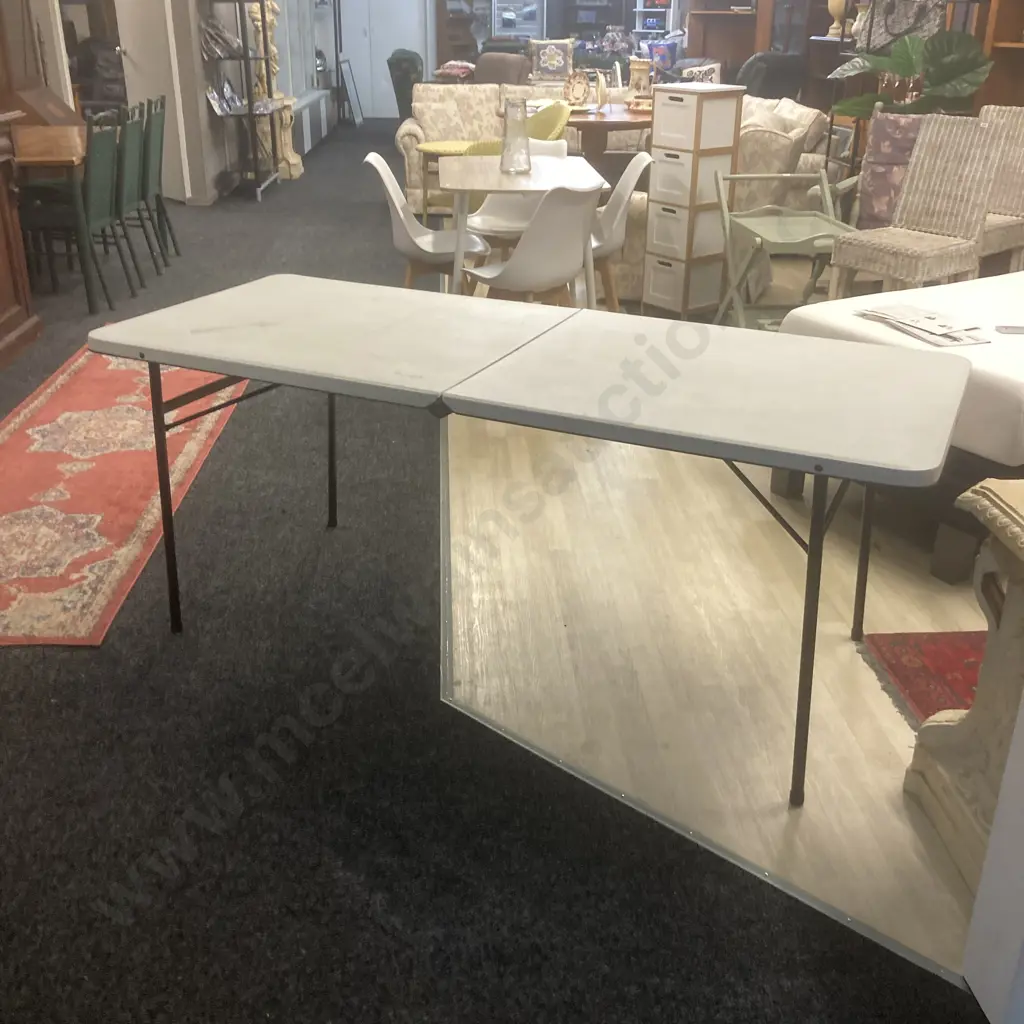 6' Folding Trestle Table Image 1++
