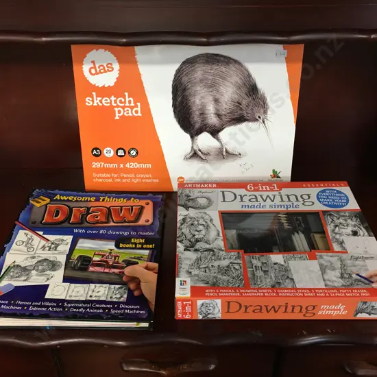 Selection Of Art Sundries