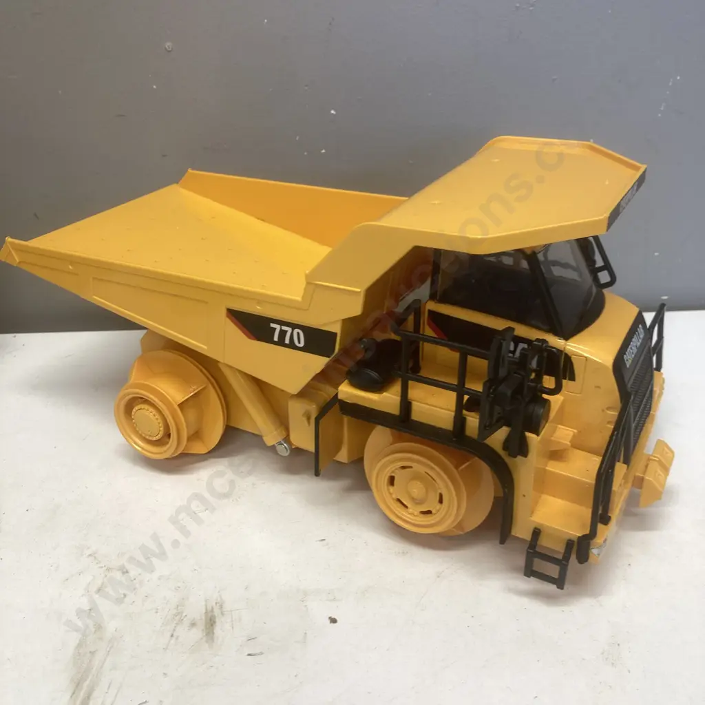 CAT Kids Toys, R/C Digger, Truck Missing Tyres & Small Toy Tank Image 1++