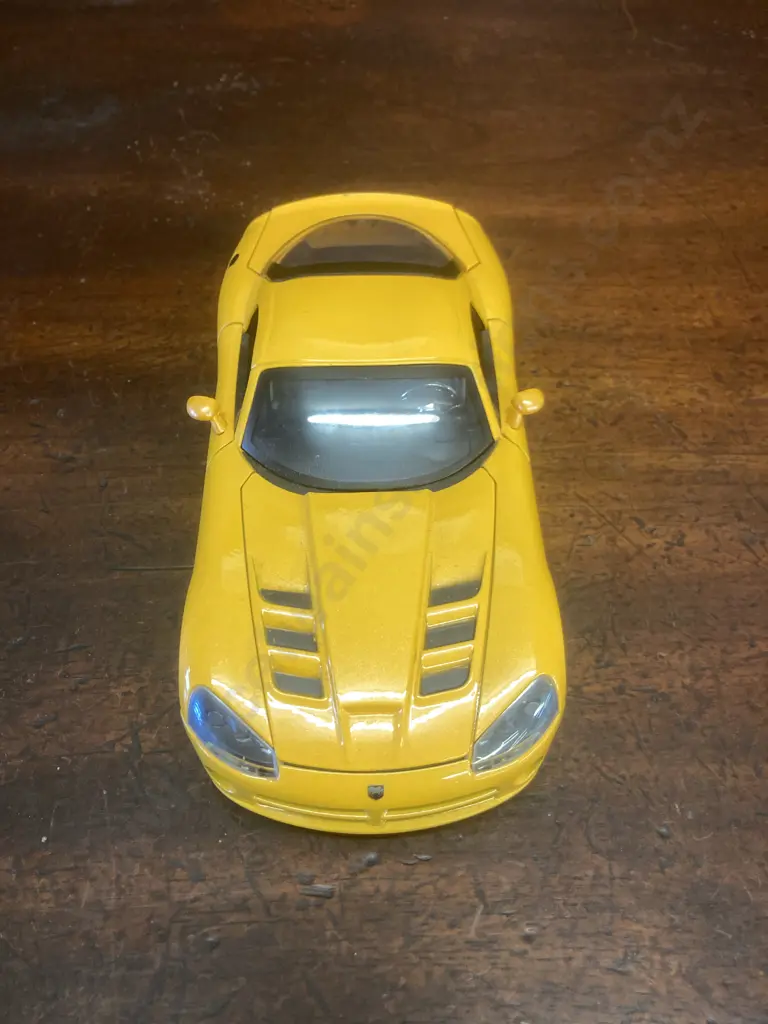 Jada Toys 1:24 Diecast 2008 Dodge Viper SRT10, Yellow Image 1++