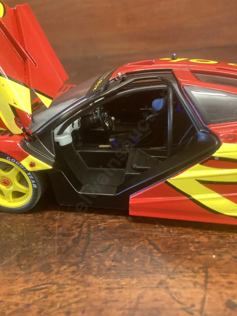 Solido 1/18 McLaren F1 GTR Short Tail Launch Livery Red 1996 (As Found Condition) Image 1++