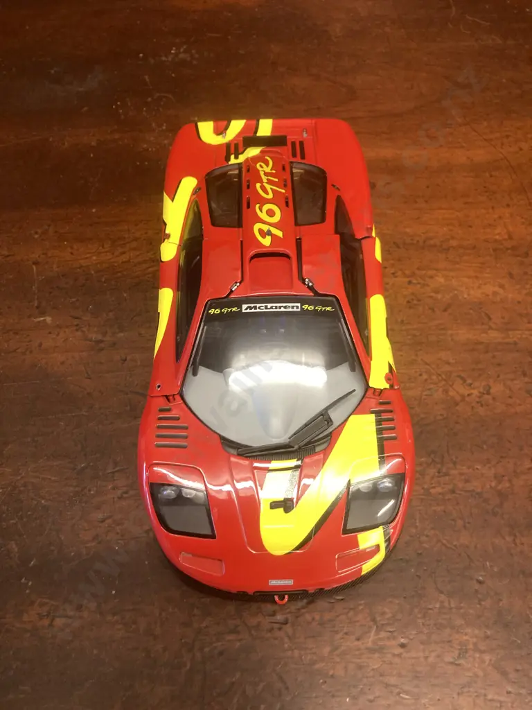 Solido 1/18 McLaren F1 GTR Short Tail Launch Livery Red 1996 (As Found Condition) Image 1++