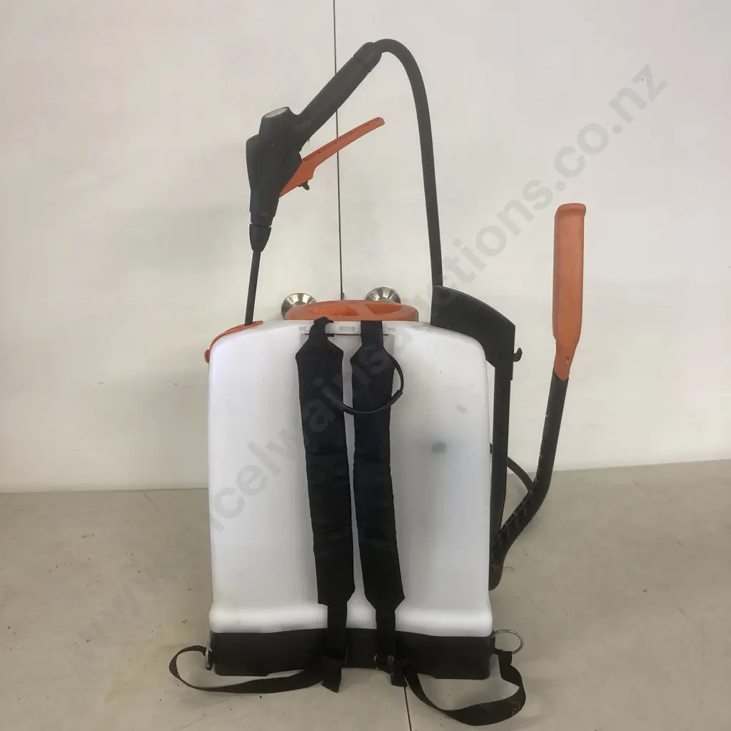 Stihl SG 51 Backpack Sprayer, 12L Capacity, Dry Weight 4.5kg Image 1++