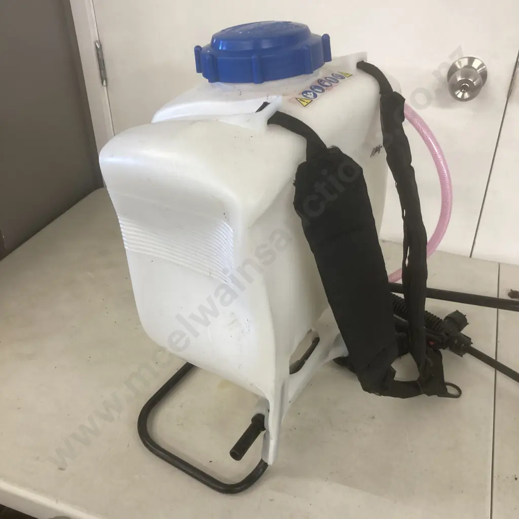 Solo 425D Backpack Sprayer (As Found Condition) Image 1++