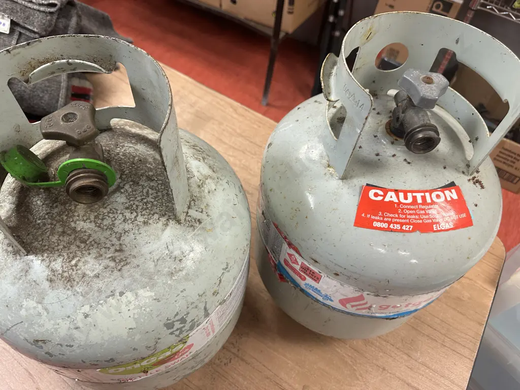 Pair of Empty 9Kg LPG Cylinders (Dumped No Commercial Value) Image 1++