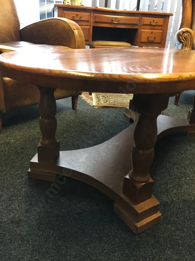 Vintage Traditional Style Oval Oak Coffee Table. H48 W138 D63cm Image 1++