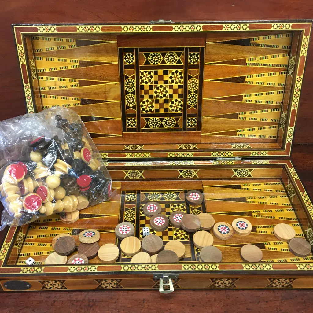 Backgammon Game, Case & Book Image 1++