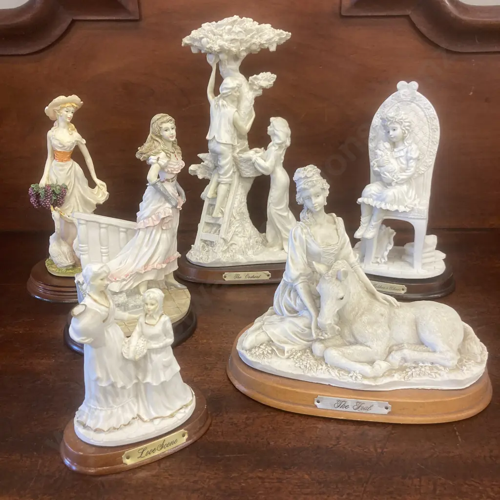 Lot of 6 Classical Figurines Image 1++