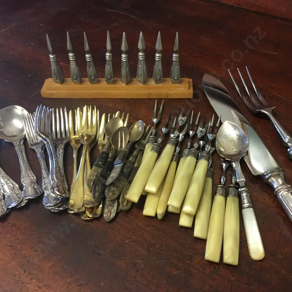 Selection Of Cutlery, Carving Knife & Fork & Sweetcorn Holders Image 1++