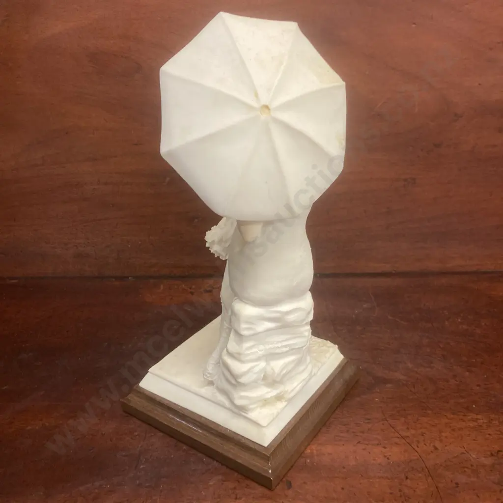 Italian ADL Vittorio Tessaro Girl With Umbrella Figurine, Signed. 27cm Image 1++