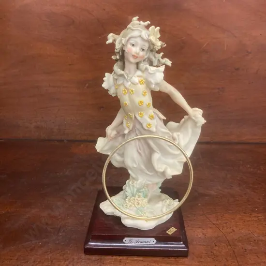 Giuseppe Armani Figurine "Florence Girl With Hoop - Freewheeling" 1986 Made in Italy. 22cm
