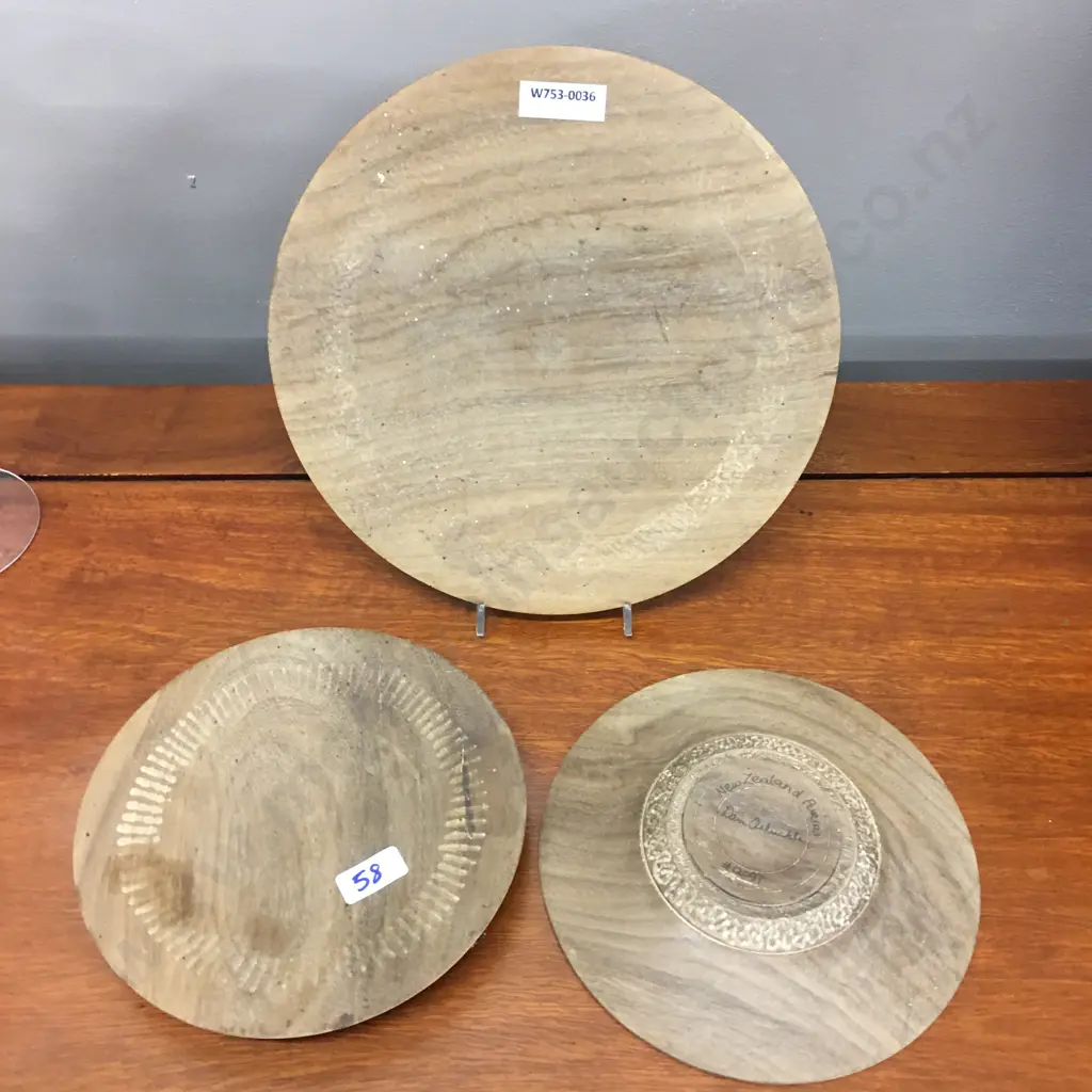 New Zealand Puriri Plates x 3, Signed & Numbered Image 1++
