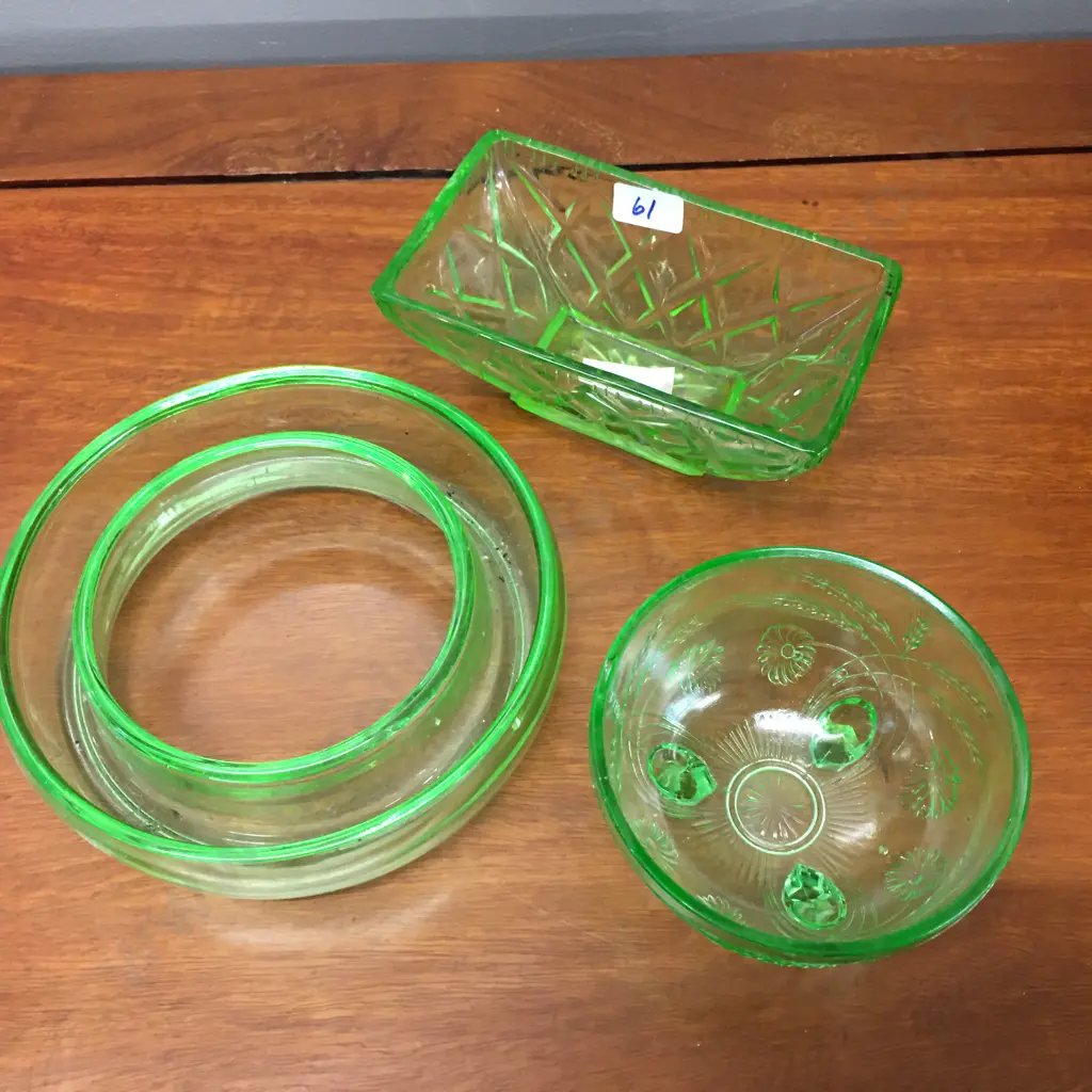 Selection Of Vintage Green Depression Glass Items Image 1++