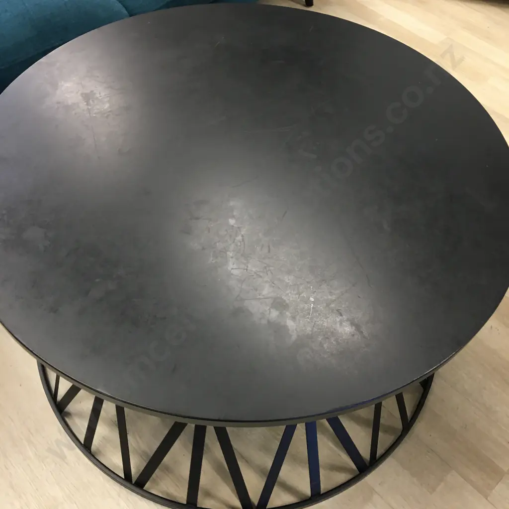 Funky Black Round Coffee Table Diam90cm.  Image 1++