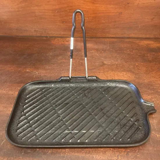 Cast Iron Rectangular Grill, Made In France. 34 x 21cm