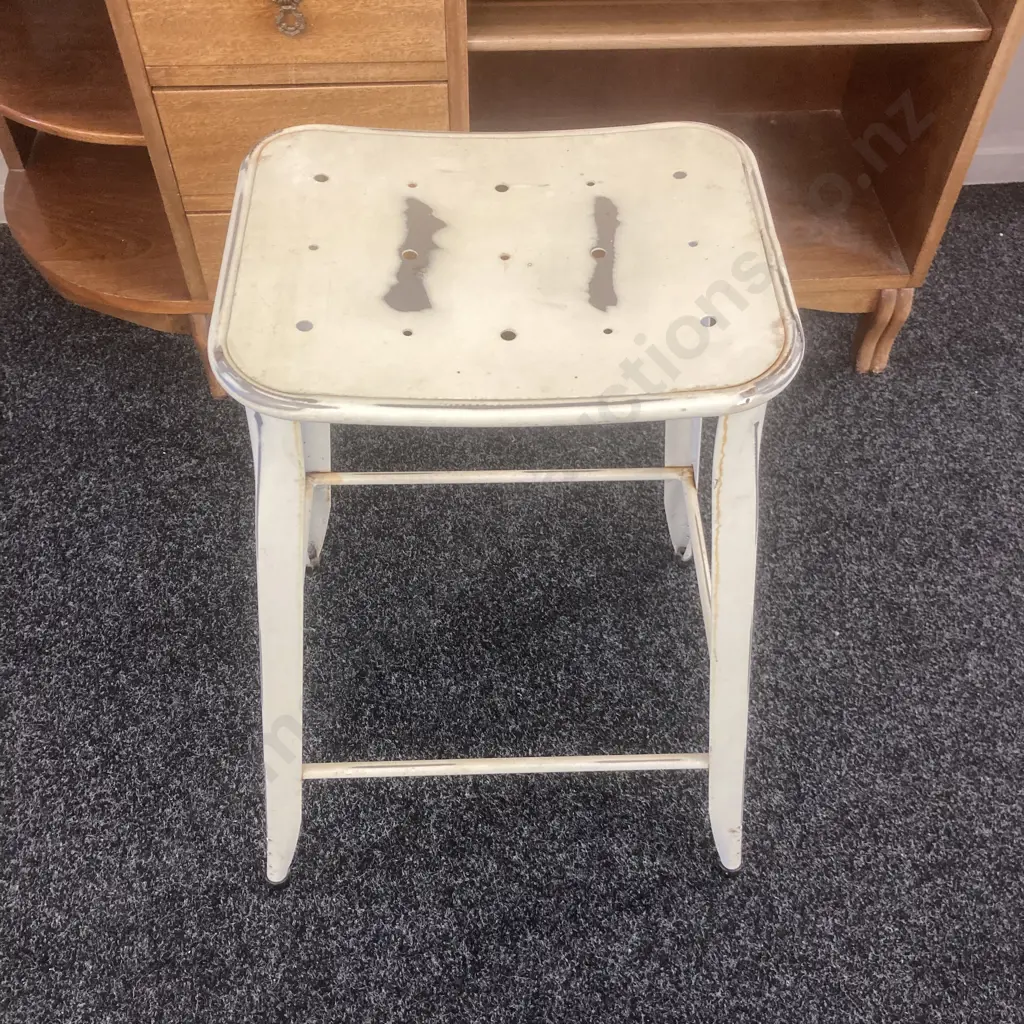 Industrial Style Metal Barstool. H65 W37 D29cm Image 1++