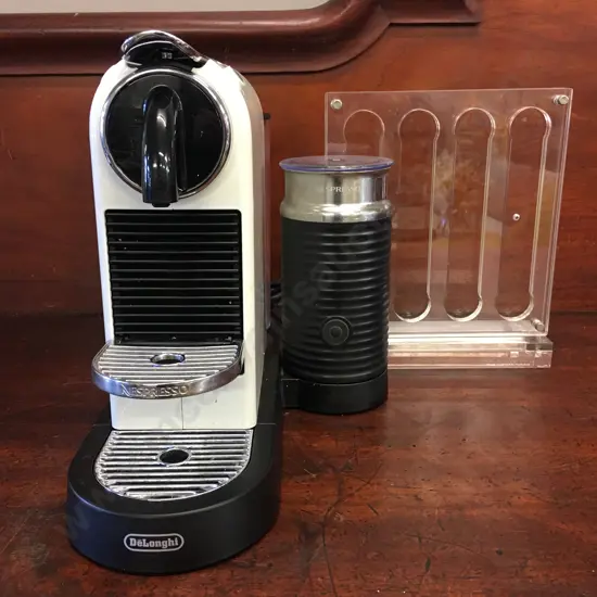 Delonghi Nespresso Machine With Capsule Stand Type EN 267.WAE 