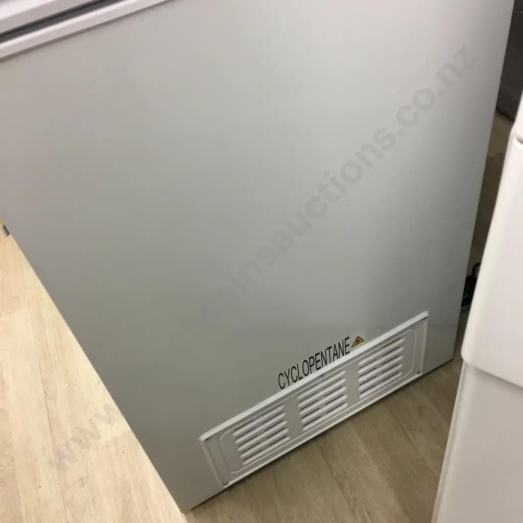 Acqua 145 Litre Chest Freezer, Model GY-NE15C Image 1++