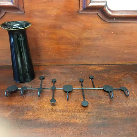 Maxwell & Willams Black Vase & Black Wall Hung Hooks
