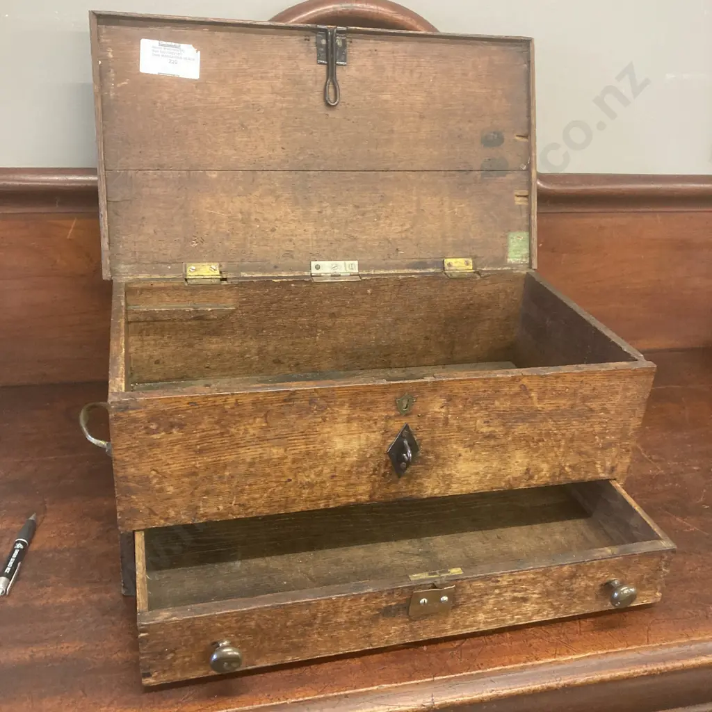 Antique Oak Mule Chest With a Single Drawer. H24 W58 D31.5cm Image 1++