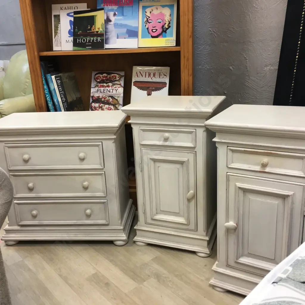 White Washed Bedroom Suite, 3 Drawer Lowboy 62x65cm, Pair of Bedsides With Single Door & Drawer 69x41cm, Wooden Bun Feet Image 1++