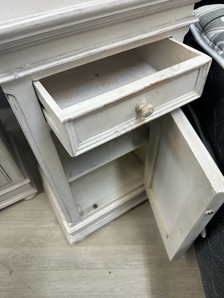 White Washed Bedroom Suite, 3 Drawer Lowboy 62x65cm, Pair of Bedsides With Single Door & Drawer 69x41cm, Wooden Bun Feet Image 1++