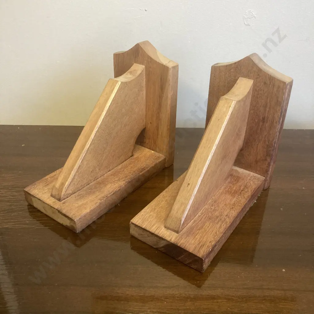 Pair of Vintage Solid Oak Bookends With Felt Base Image 1++