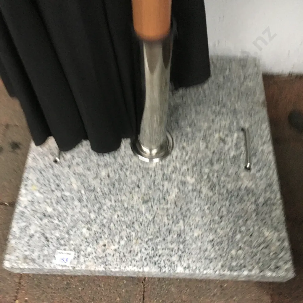 Black Market Umbrella With a 50 x 50cm Granite Base Image 1++