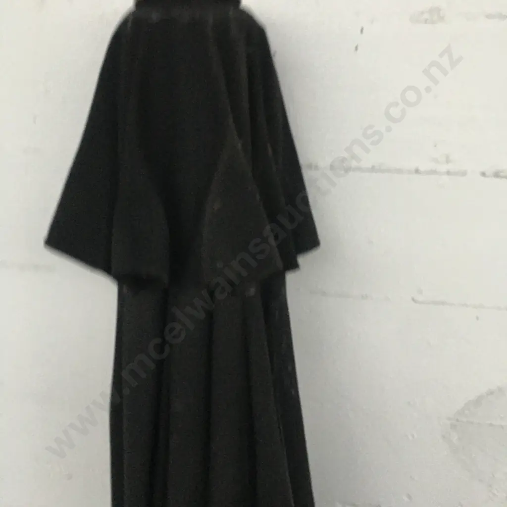 Black Market Umbrella With a 50 x 50cm Granite Base Image 1++