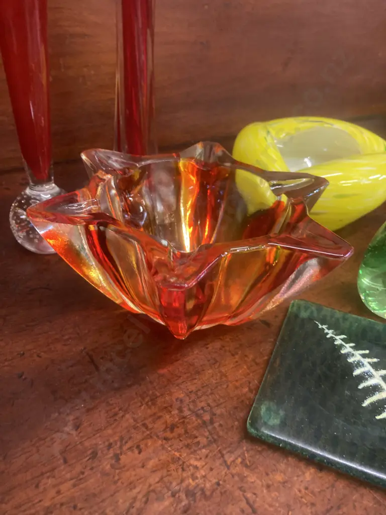 Selection Of Art Glass Items Image 1++