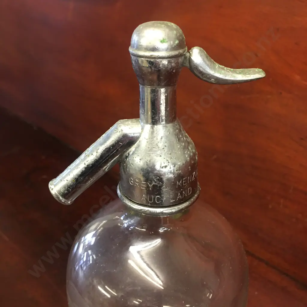 Vintage Grey & Menzies Seltzer Bottle Image 1++