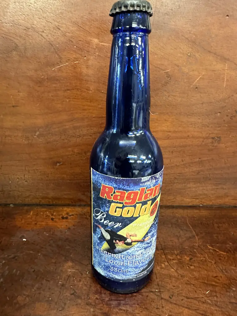Vintage Raglan Gold Beer Blue Bottle 330ml Image 1++