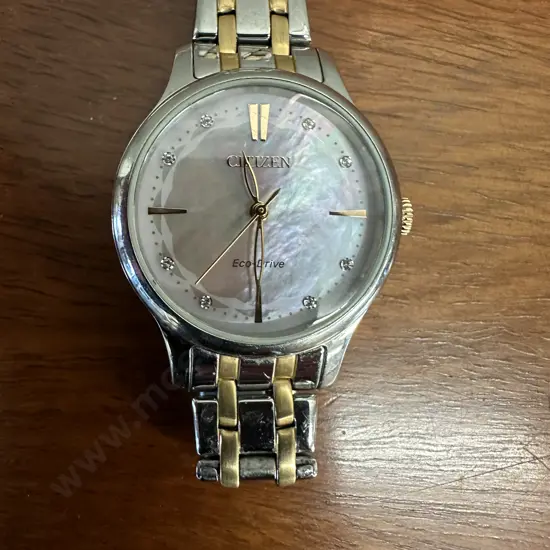 Ladies Citizen Watch Mother Of Pearl Face & Small Clear Stones