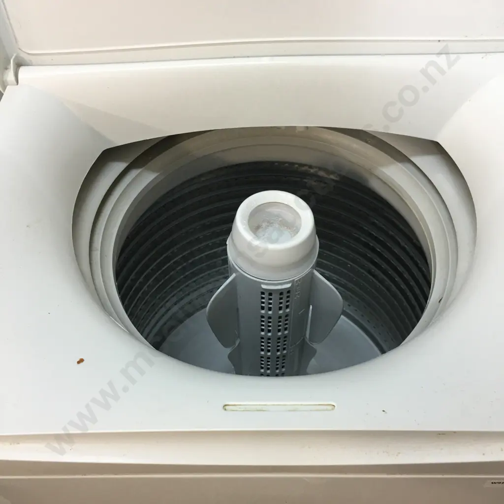 Fisher & Paykel Aerologic 5Kg Dryer, Model DE50F56A2, #BIG112662 Image 1++