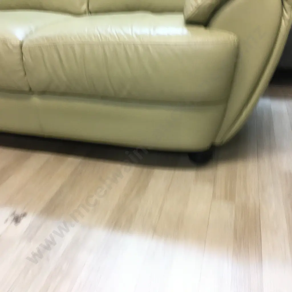 Natuzzi Sage Colour Leather 3+2 Lounge Suite, Black Turned Wooden Feet. Image 1++