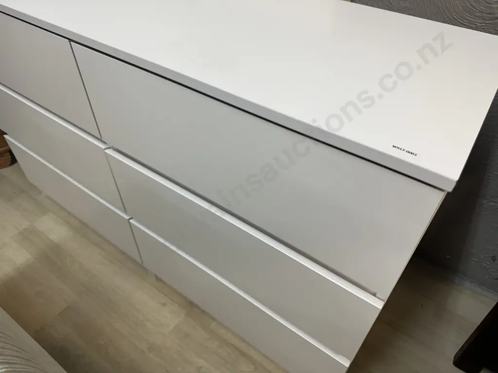 Modernist White Six Drawer Lowboy H72,W115,D40cm. Image 1++