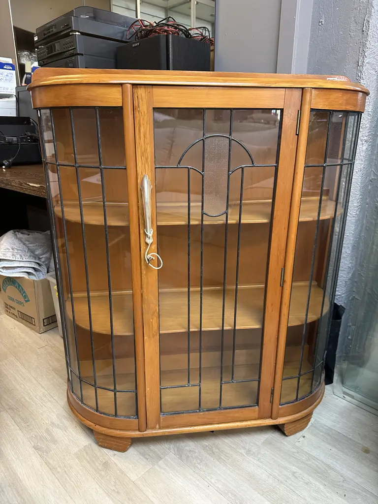 Art Deco Leadlight Bowfront China Cabinet With Key. H107 W91 D30cm Image 1++