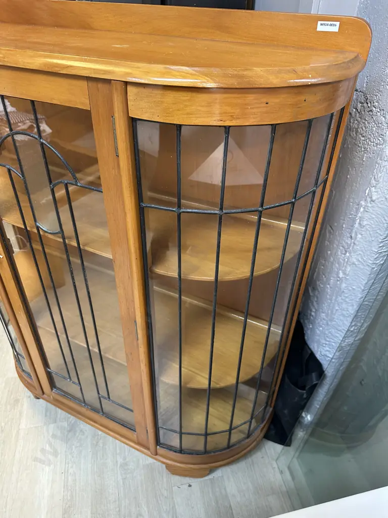 Art Deco Leadlight Bowfront China Cabinet With Key. H107 W91 D30cm Image 1++
