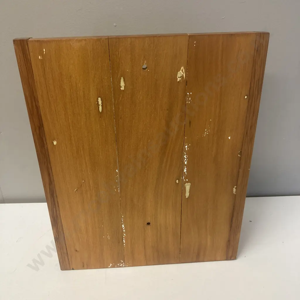 Rimu Paper Towel Holder & Spices Rack. H41 W37 D16cm With a Rimu Toothbrush Holder Image 1++