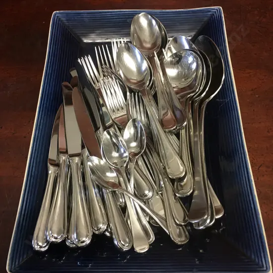 Villery & Boch Cutlery, Serving Spoons On Freedom Rectangular Blue Serving Dish