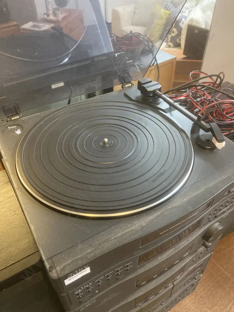 Sony Stereo System LBT-A30 With Turntable PS-LX4QP, 2 Speakers (No Remote) Image 1++