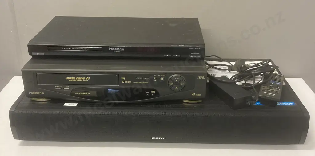 Onkyo LS-T10 6.1-Channel 3D Surround Base System With Remote, Panasonic DVD/CD DVD-S33 & VCR NV-SD400 Image 1++