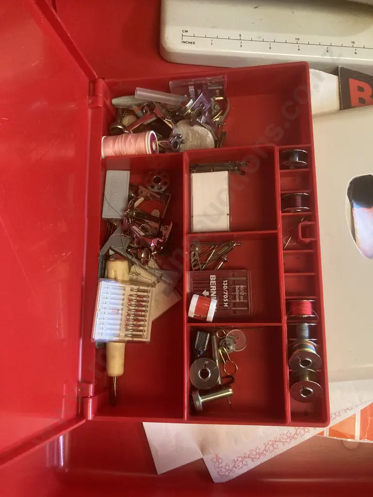 Bernina 830 Record Electronic Sewing Machine Made In Switzerland, 21120174 Image 1++