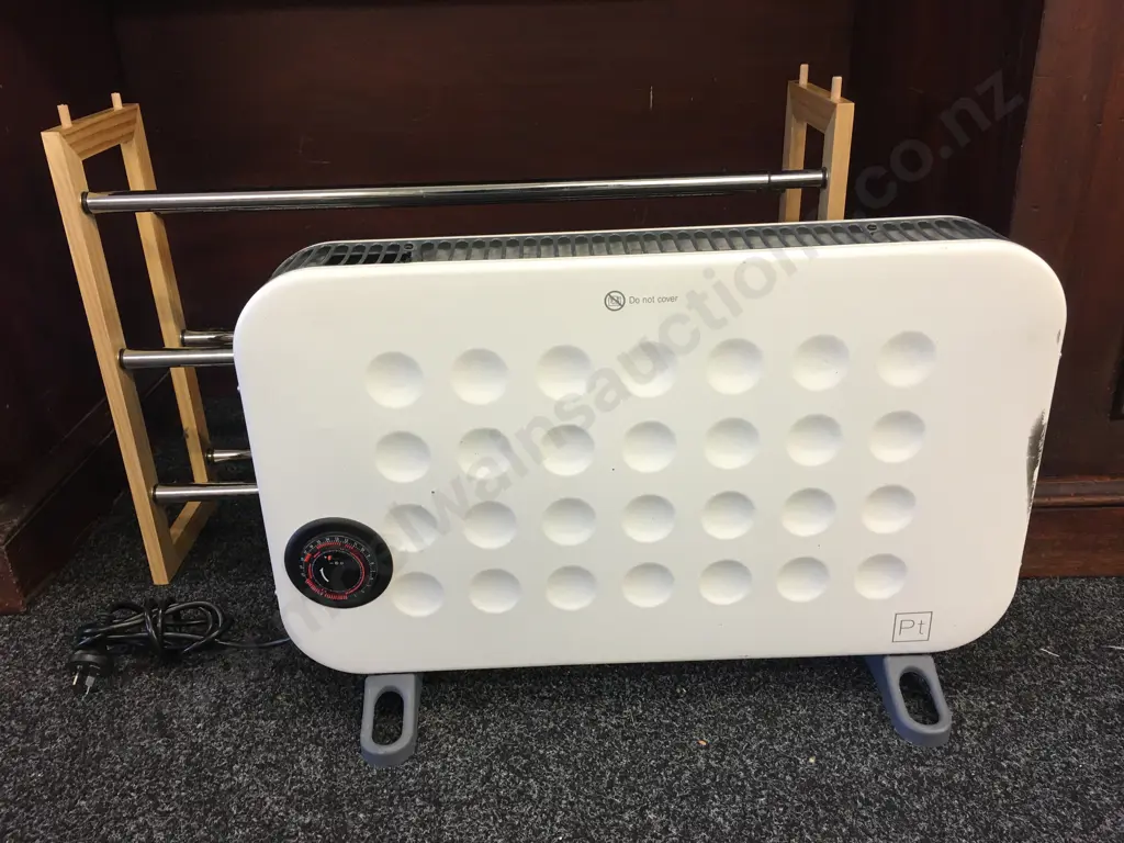 Goldair Heater Model GPCV36OW & Shoe Rack Image 1++