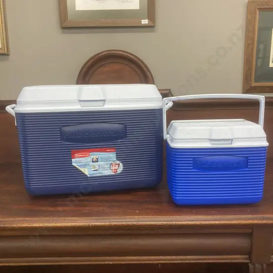 Pair of Rubbermaid Chilly Bins