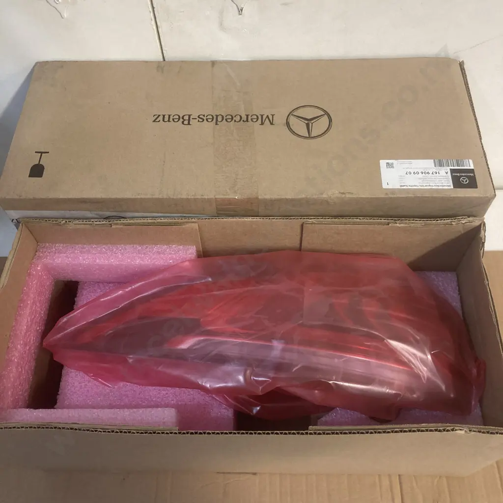 Mercedes-Benz Tail Light A1679060907 Image 1++