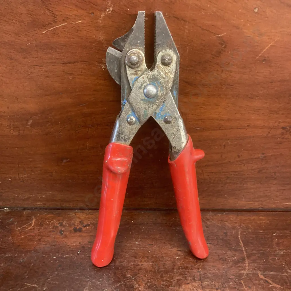 Maun Industries England Fencing Plier Comfort Grips Image 1++