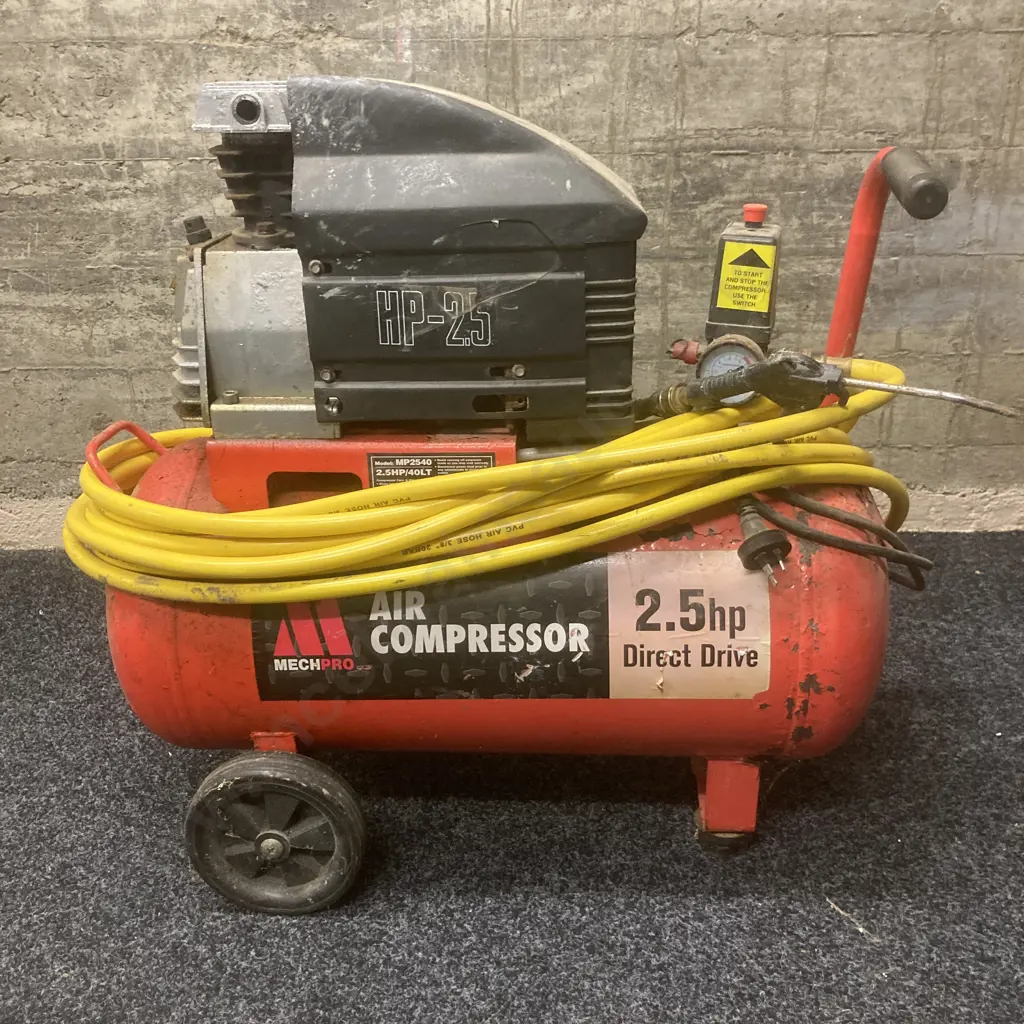 Mechpro MP2540 2.5Hp/40Lt Direct Drive Air Compressor With Dust Gun & Hose Image 1++