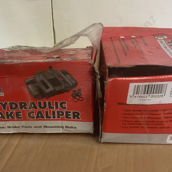 Pair of Trojan Hydraulic Brake Calipers #R9347502