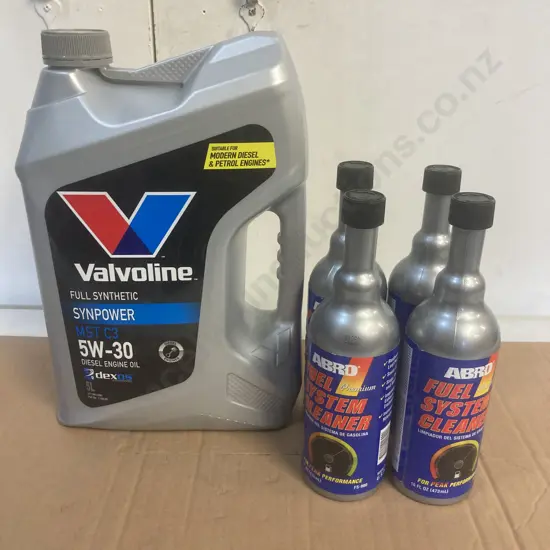 Valvoline Synpower MST C3 5W-30 Diesel Engine Oil 5 Litres & 4 x Abro Fuel System Cleaner